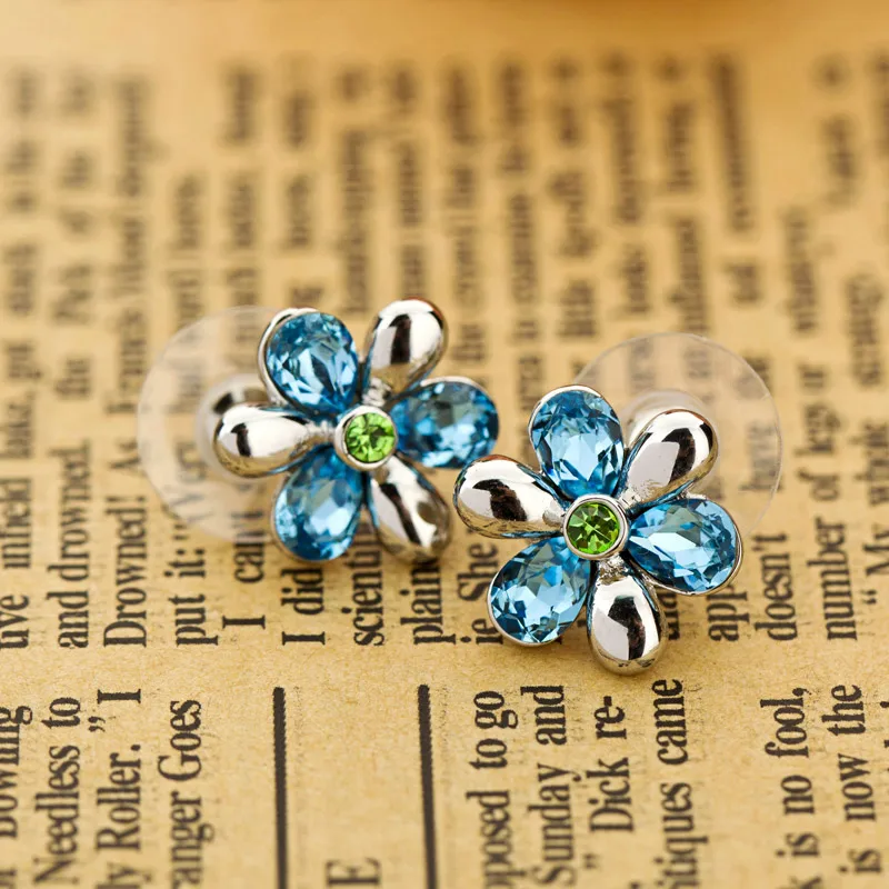 Женские серьги гвоздики Neoglory из сплава без никеля с австрийскими кристаллами и