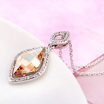 

Elegant Origami Crystal From Swarovski Pendant Necklace Jewellery Chain Best Friend Birthday Gift Women'S Clothing & Accessories