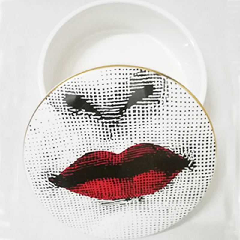 Европейская винтажная керамическая коробка для хранения Fornasetti, роскошный подарок, серьги для хранения ювелирных изделий, лоток, туалетный столик, декоративные аксессуары