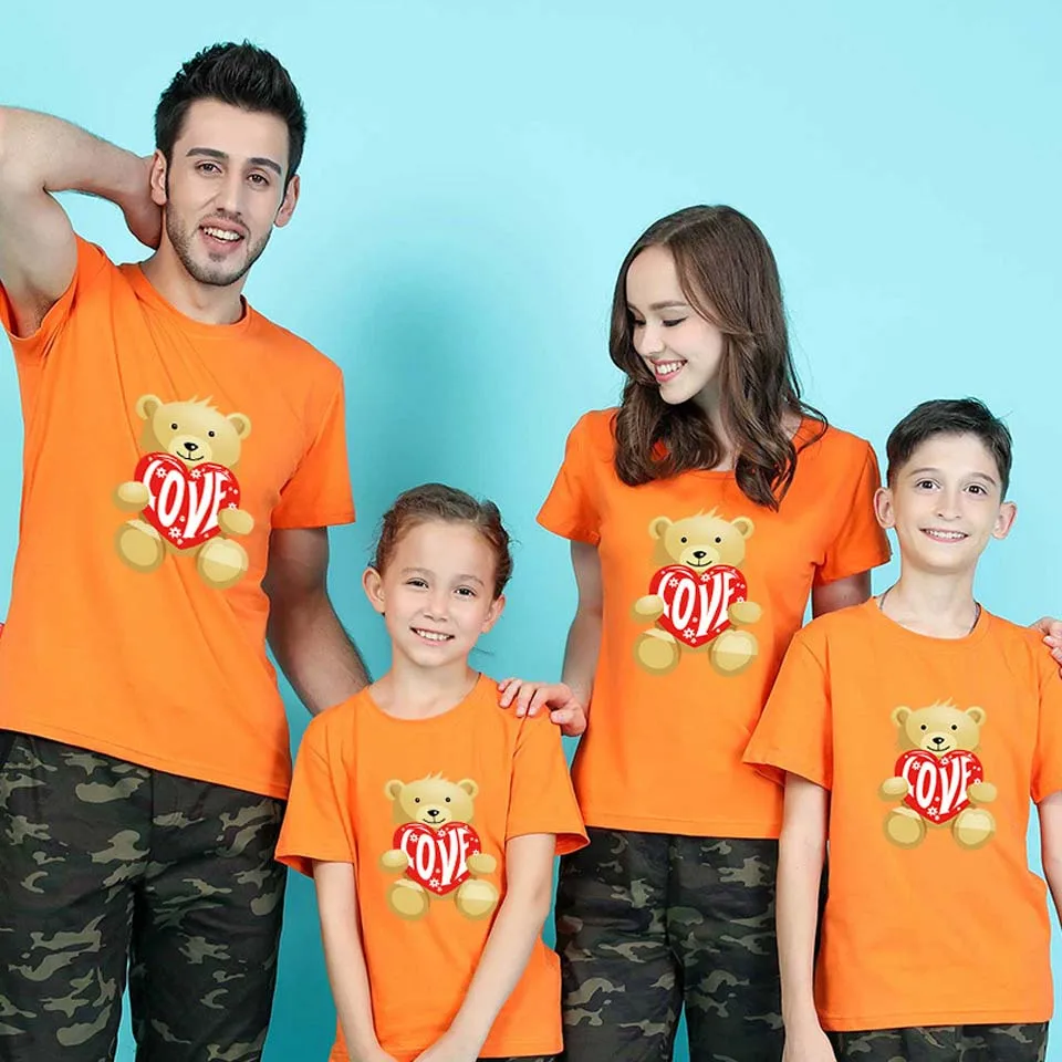 2018 Новое поступление Одинаковая одежда для мамы и дочки семейная футболка
