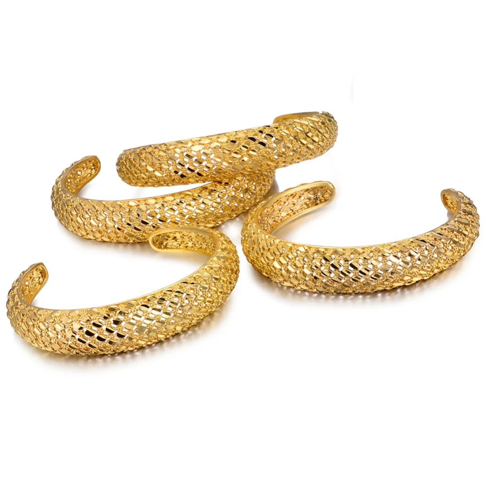 

WANDO 4pcs/lot New Ethnic luxury Gold Colour Bangles for Women India Ethiopia Middle East Item Bracelet wedding jewelry Gift B79