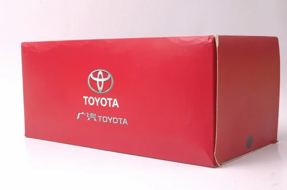 1:18 литая под давлением модель для Toyota Yaris L красная Игрушечная машина из сплава миниатюрные коллекционные подарки