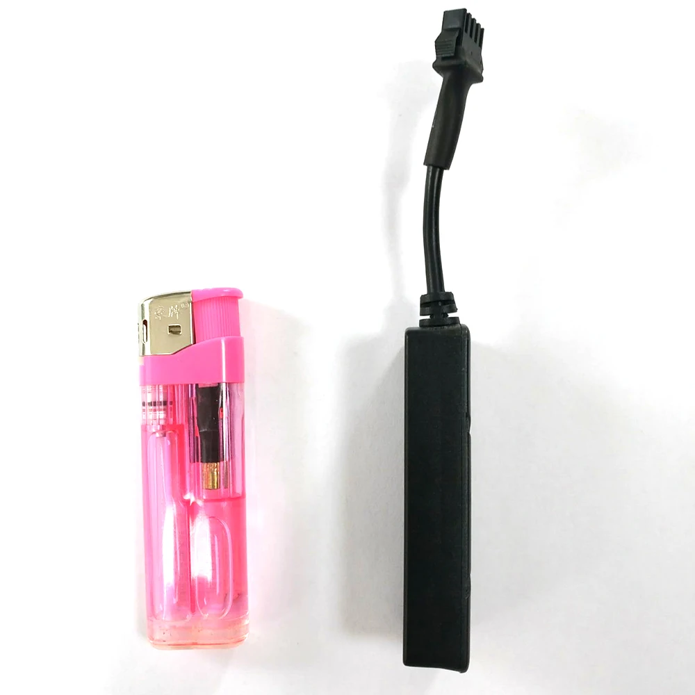 Отслеживание в режиме реального времени маленький размер GPS трекер M588U легкая