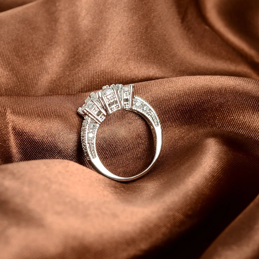 Fashion jewelry ring Four claws of zircon snow accessories Valentine's day gifts. | Rings