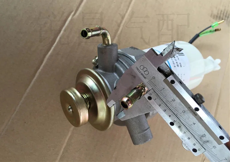 Топливный насос праймер фильтр подходит для Isuzu 4JA1 4JB1 4JG2 Trooper Bighorn NKR NHR