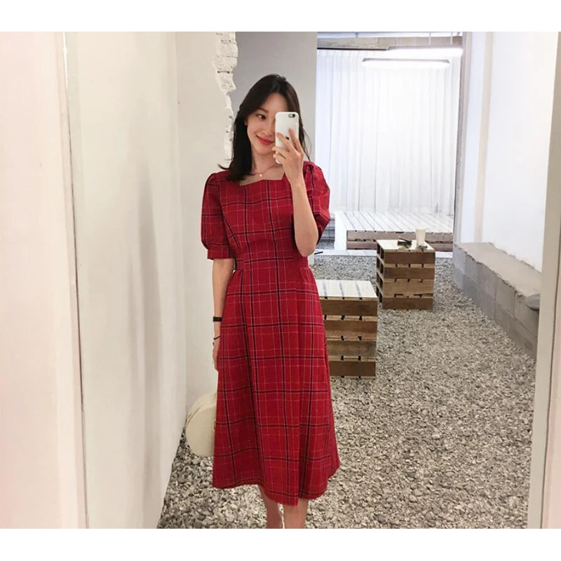 Женское клетчатое платье из хлопка и льна повседневное приталенное миди с поясом