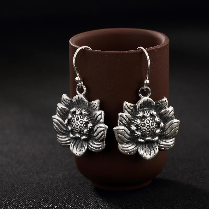 

2018 Earings Fashion Jewelry Luyin S925 Pure Restoring Ancient Ways Ms Stereo Lotus Antique Earrings Wholesale High-grade Joker