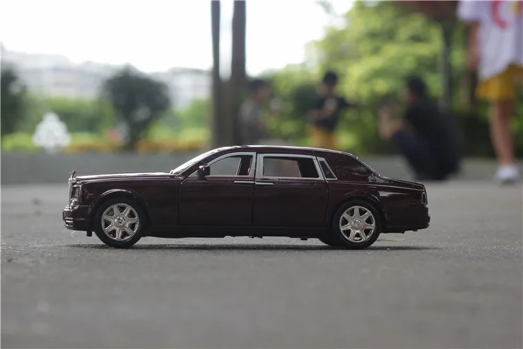 ZXZ 1:24 Бесплатная доставка Rolls Royce Phantom сплав литье под давлением модель автомобиля