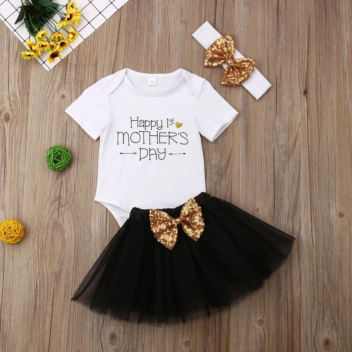 Хлопковое боди с короткими рукавами для новорожденных девочек на день