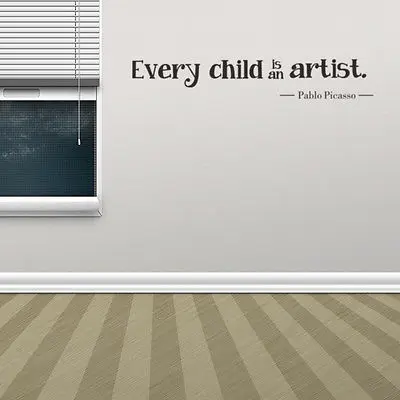 Каждый ребенок художник на английском языке Пикассо письмо наклейки стену с