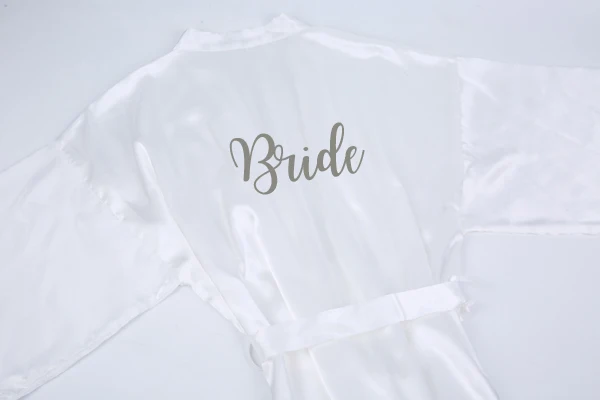 white robe grey text Sisbigdey бледно розовый халат атласный Атласный халат для женщин пижамы для невест Свадебные brideslmaid подарок мать сестра невесты халат жениха - Цвет: white robe grey text