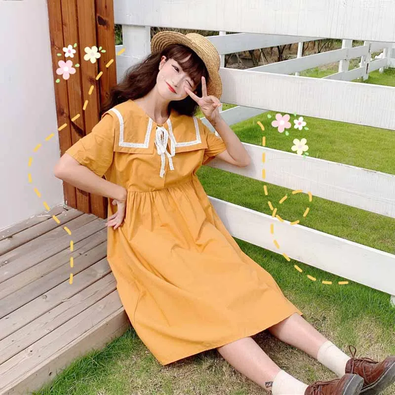 Корейское платье в консервативном стиле с матросским воротником и бантом на