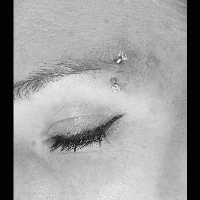 Изогнутое Кольцо для бровей из нержавеющей стали с фианитом 16 г 2 шт. | Украшения и