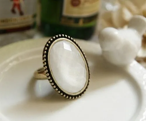 Free Shipping Fashion Retro All-match Oval Cut Flower Ring Jewelry White Pink ldy | Строительство и ремонт