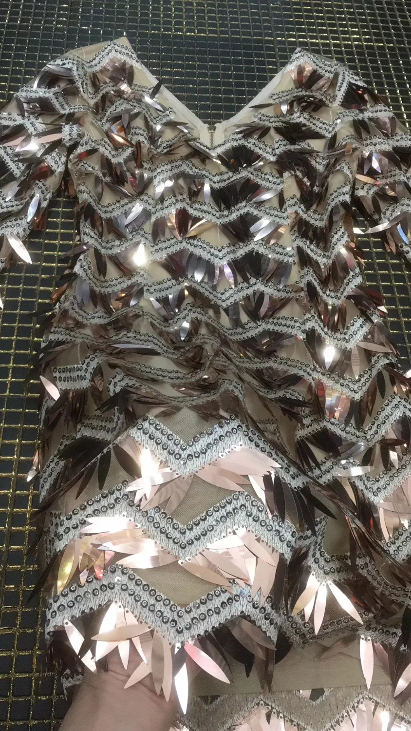 Новейшее Сексуальное Женское зимнее платье с v-образным вырезом и пайетками 2019