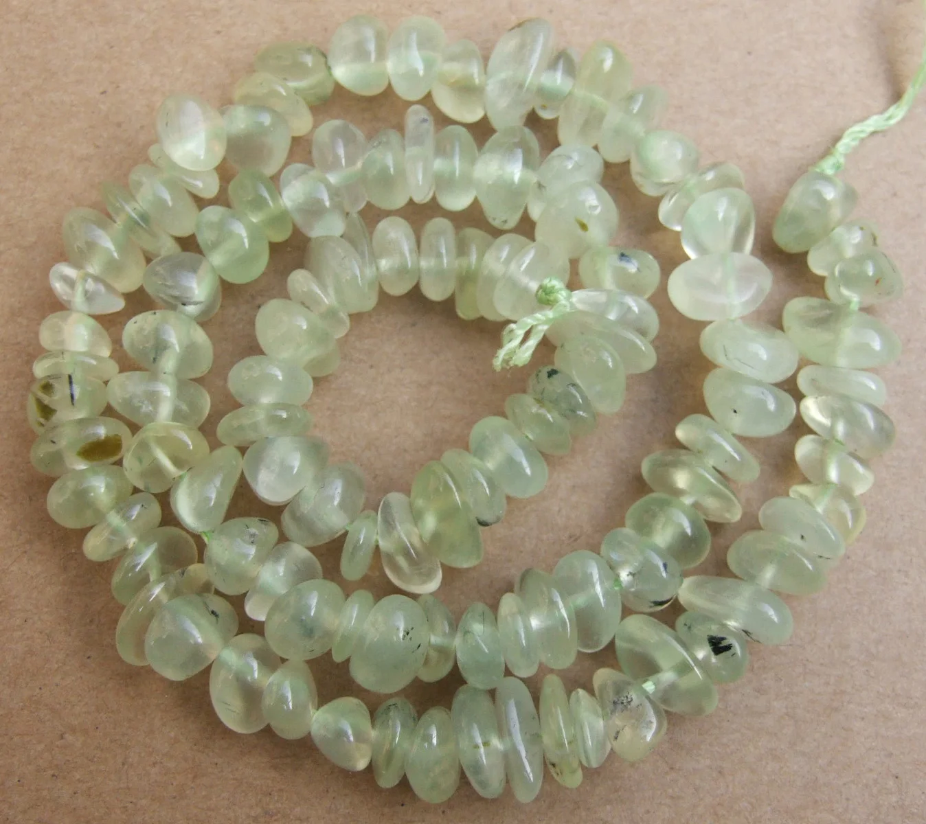 3-8 мм натуральные камни кусочки, свободные бусы 15" - Цвет: Prehnite