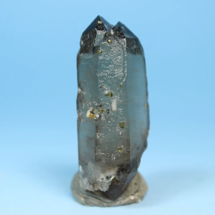 

Natural mineral garnet crystal brown crystal stones ore crystal head teaching spiritual radiation therapy 26