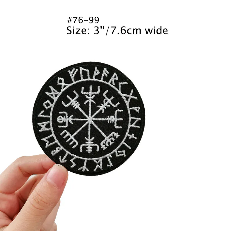 В ODIN мы доверяем RAVEN VIKINGS VALHALLA Thor Hammer VINLAND флаг компас вышитая железная нашивка аппликация для одежды - Color: Black COMPASS
