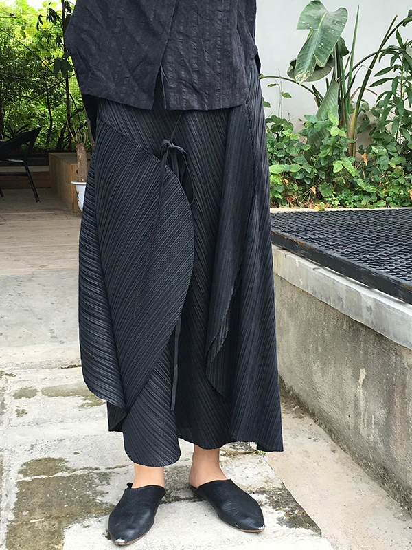

Miyake Unsymmetrical Design of Original Designer Skirt Pleated Skirts