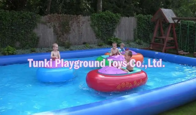 

funny electric bumper boat in water for kids