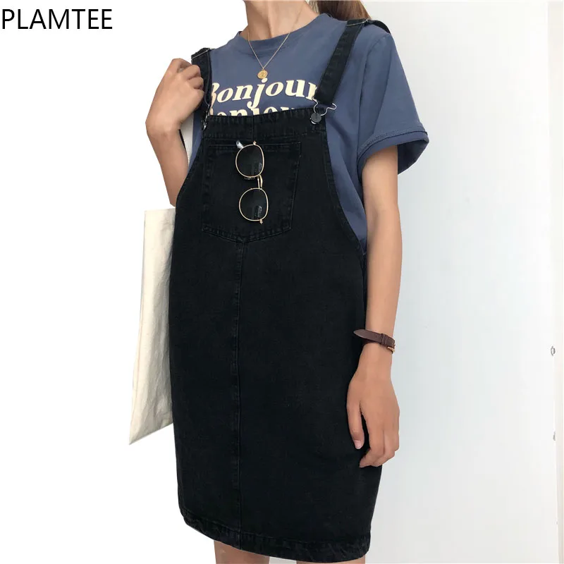 Женское винтажное джинсовое платье на бретельках с карманом однотонное