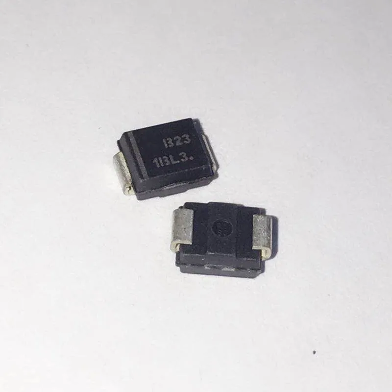 

20pcs MBRS130LT3G MBRS130 1A/30V SMB Diode Brand new original