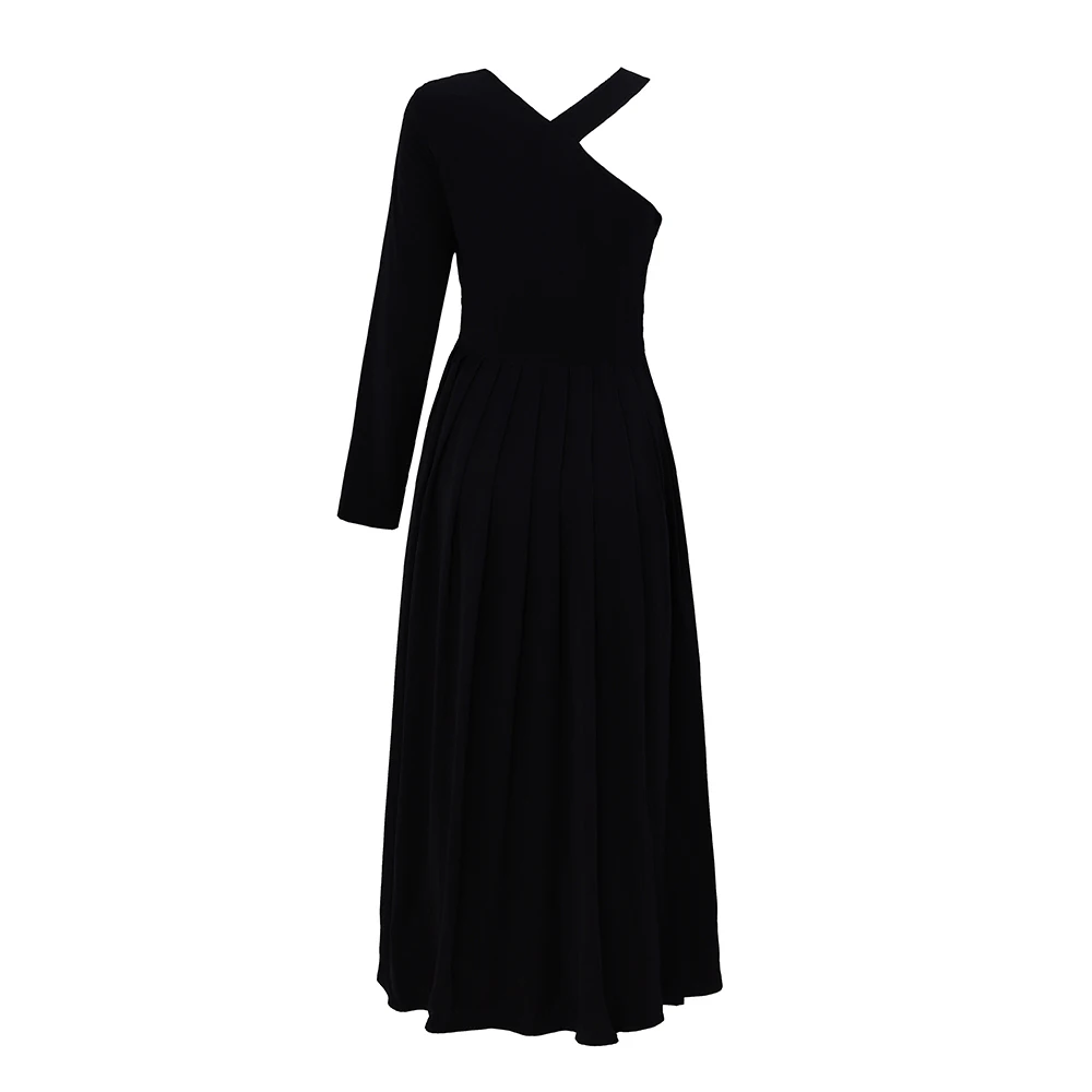 

2019 , ; Vestidos