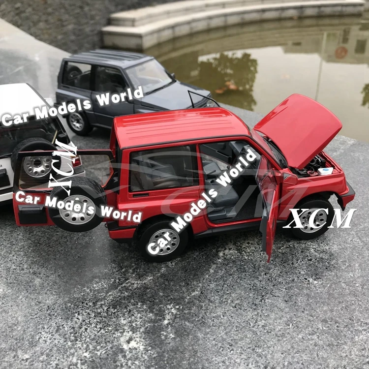 Литая модель автомобиля для Vitara Escudo RHD(красный) 1:18+ маленький подарок