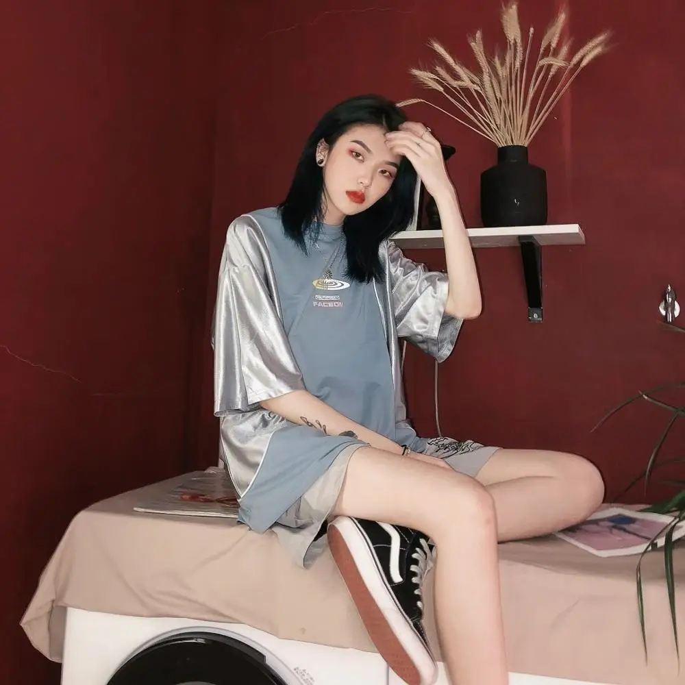 Уличная оригинальная свободная футболка с коротким рукавом и принтом в виде