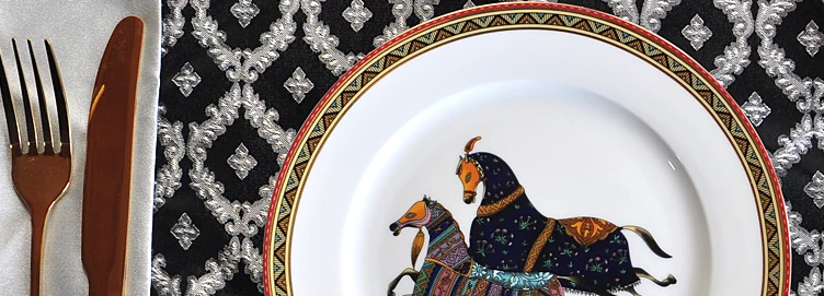 Европейские изысканные западные тарелки из костяного фарфора, красивая керамическая посуда, декоративная тарелка для десерта, стейка, закусок, торта