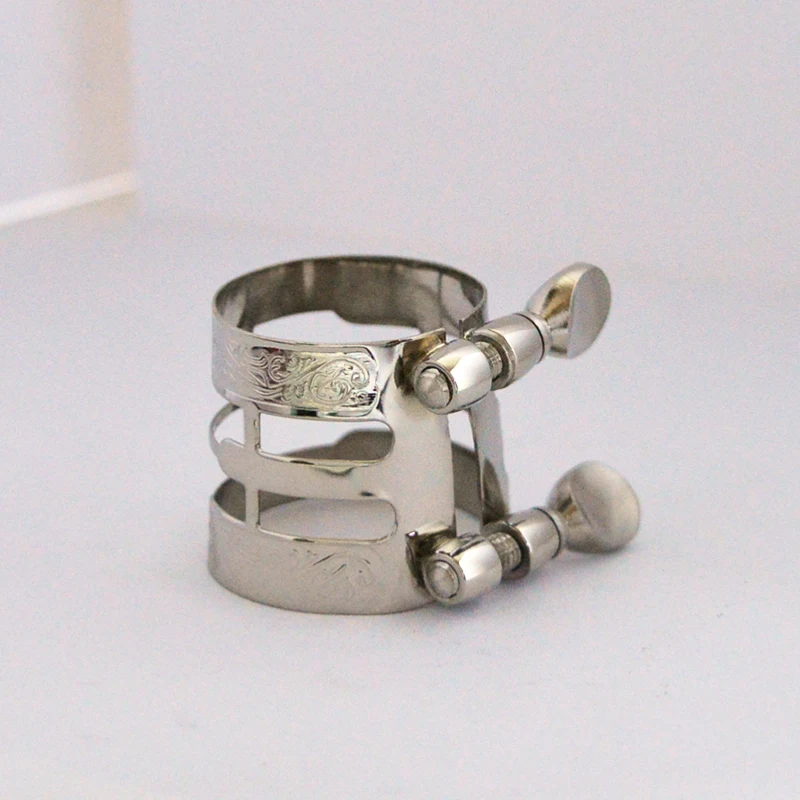 

Metal alto Saxophone clarinet mouthpiece clip clarinet mouthpiece clip Instrument accessories Carving pattern of nickel-plated