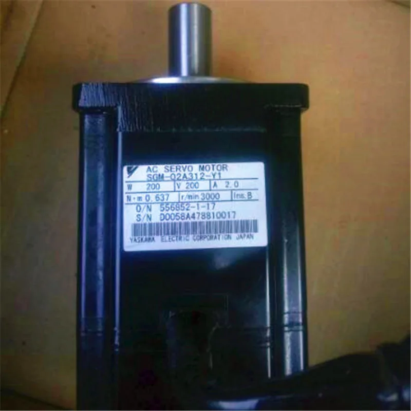 

Серводвигатель переменного тока SGM-02A312-Y1