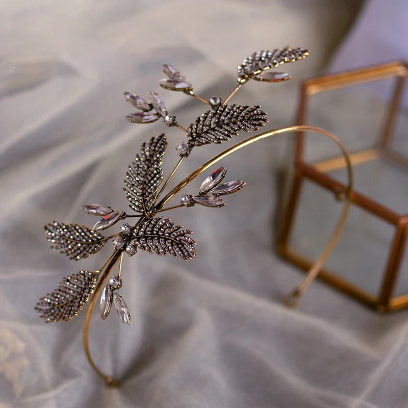 Повязка на голову в стиле барокко с листьями кристаллами для невесты тиара