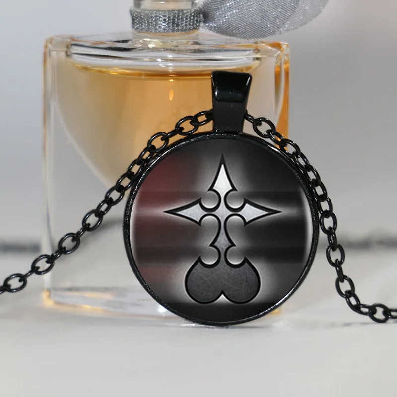 Ожерелье с подвеской Kingdom Hearts никто логотипом ожерелье кабошоном Черная Цепь