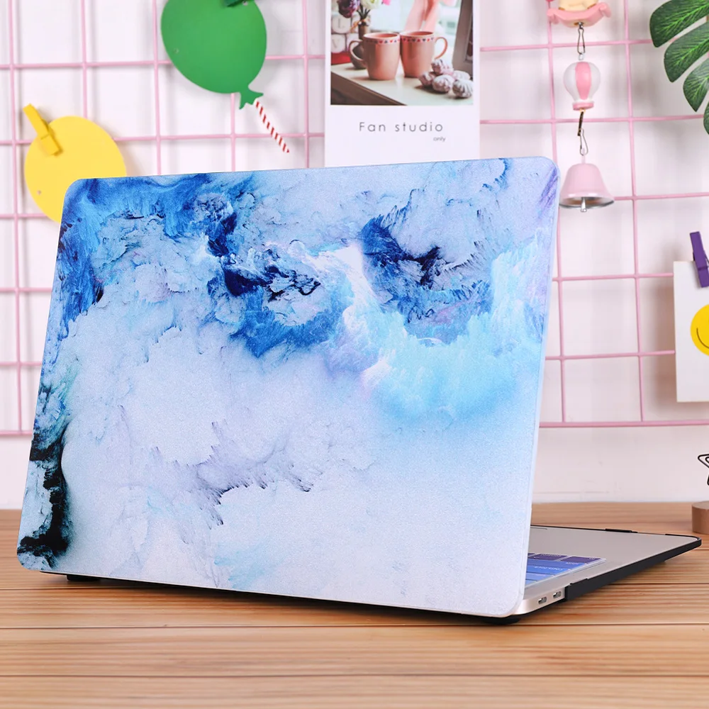 Жесткий матовый прорезиненный чехол Redlai с мраморным рисунком для MacBook Air 13 дюймов