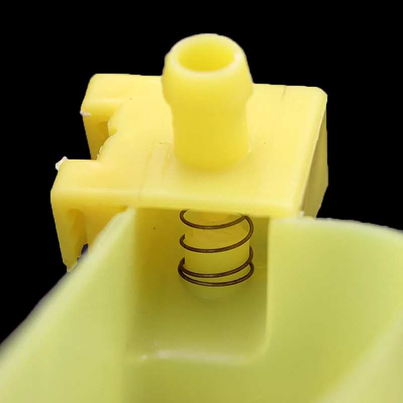 5 шт. поилка для перепелов в виде попугаев|Принадлежности кормления и поения| |