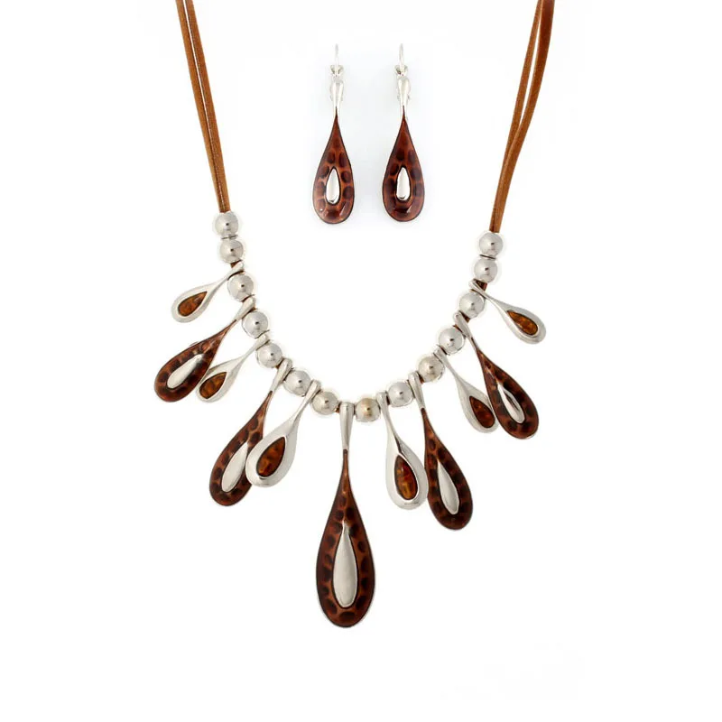 Комплект из колье и серёг с эмалью | Украшения аксессуары