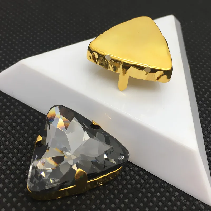 All Color 18mm 23mm Sew On Triangle Glass Crystal Stone with claw setting For sewing | Украшения и аксессуары