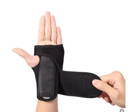 Left hand Дышащий держатель руки для запястья поддержка шина Carpal туннель Sprain артрит перчатки для спортзала - Цвет: Left hand