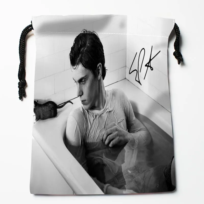 

New Arrival EVAN PETERS Drawstring Bags Custom Storage Printed Receive Bag Type Bags Storage Bags Size 18X22cm