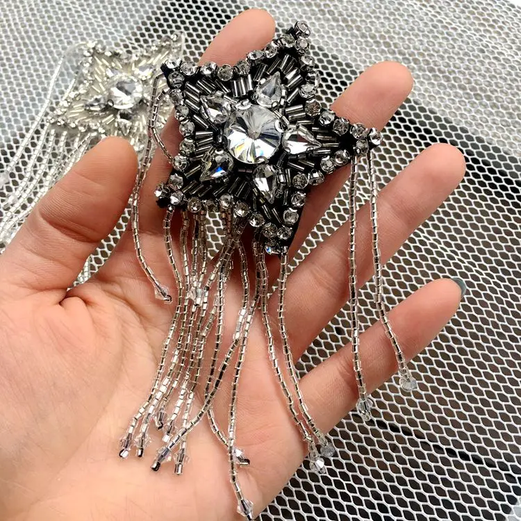 Звезда Бисероплетение Черный и белый низ Стразы бахрома патч DIY брошь свитер пальто аксессуары RS2636