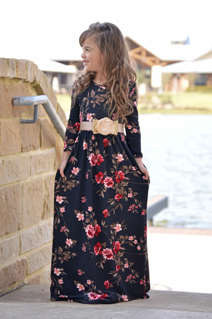 Семейная одежда платье для матери и дочери цветочные подходящие костюмы мамы