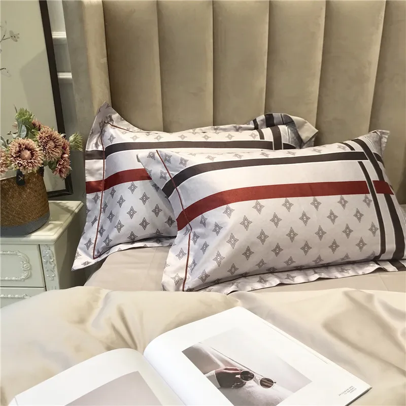 Роскошный атласный комплект постельного белья королевского размера 4 шт