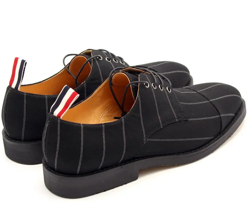 2018 Новое поступление мужские черные лакированные кожаные туфли модельные для