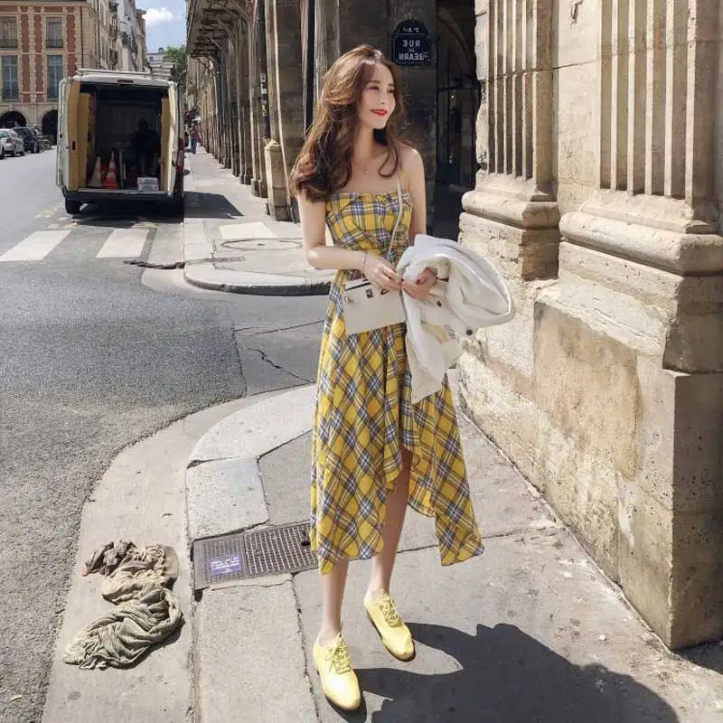 Женское желтое пляжное платье в клетку с цветочным принтом привлекательное