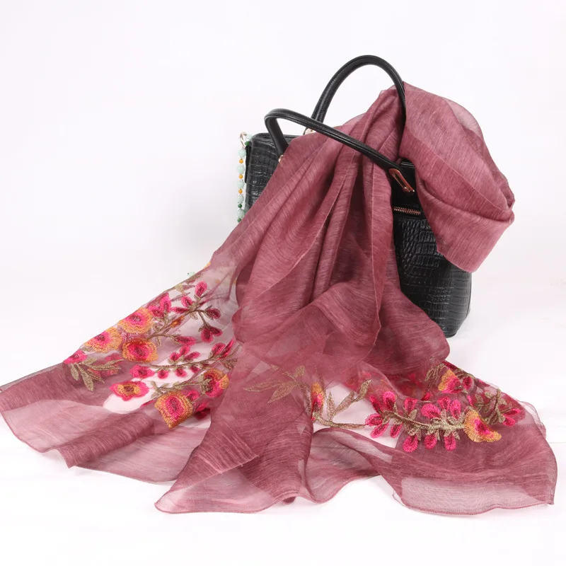 2019 spring and summer women's new silk wool scarf embroidered gradient sunscreen shawl scarves | Аксессуары для одежды