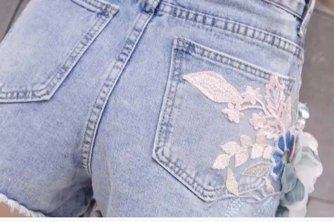 Шорты женские джинсовые с высокой талией вышивкой и блестками в Корейском стиле
