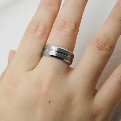 НОВЫЕ ПОСТУПЛЕНИЯ Мужчины Женщины Мода Серебряный Цвет Рифленая Обручальное Band