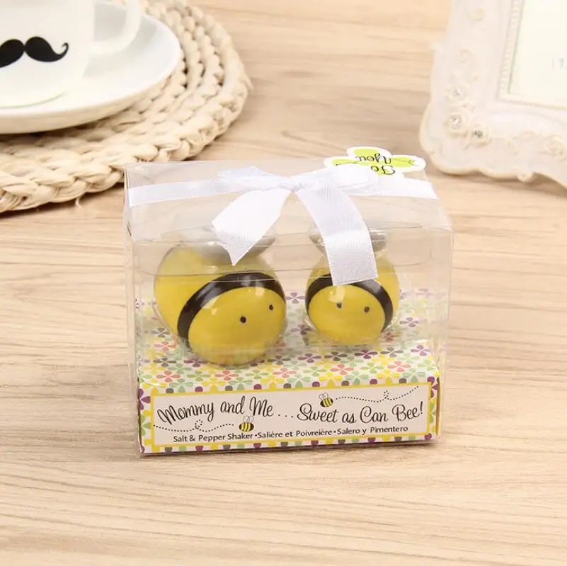

Honey bee jar ceramic salt & pepper shakers Mommy and me bee shaped cruet Wedding gifts LX6113