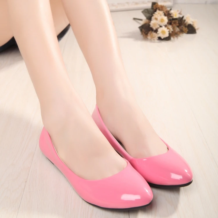 Весна/Новинка осени из лакированной кожи ярких цветов Женская обувь на плоской